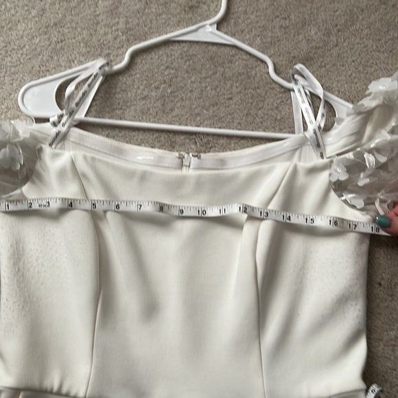 David’s Bridal off-the-shoulder floral puff sleeve jumpsuit - Picture 13 of 14